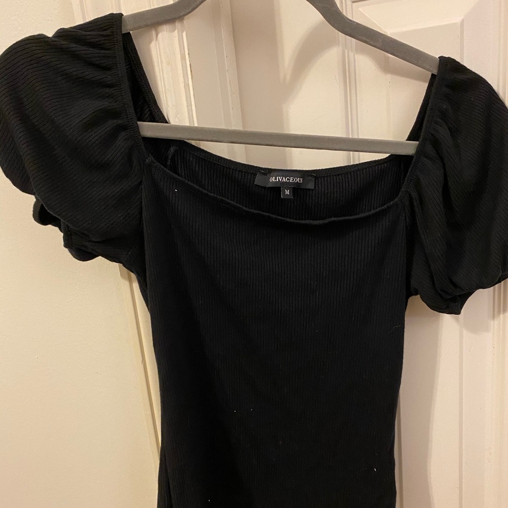 Black ribbed puff sleeve top